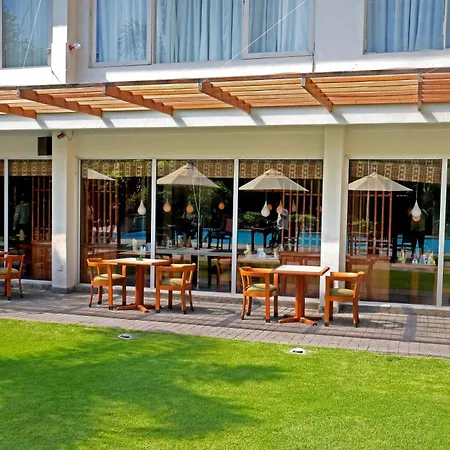 Ramada Colombo-3